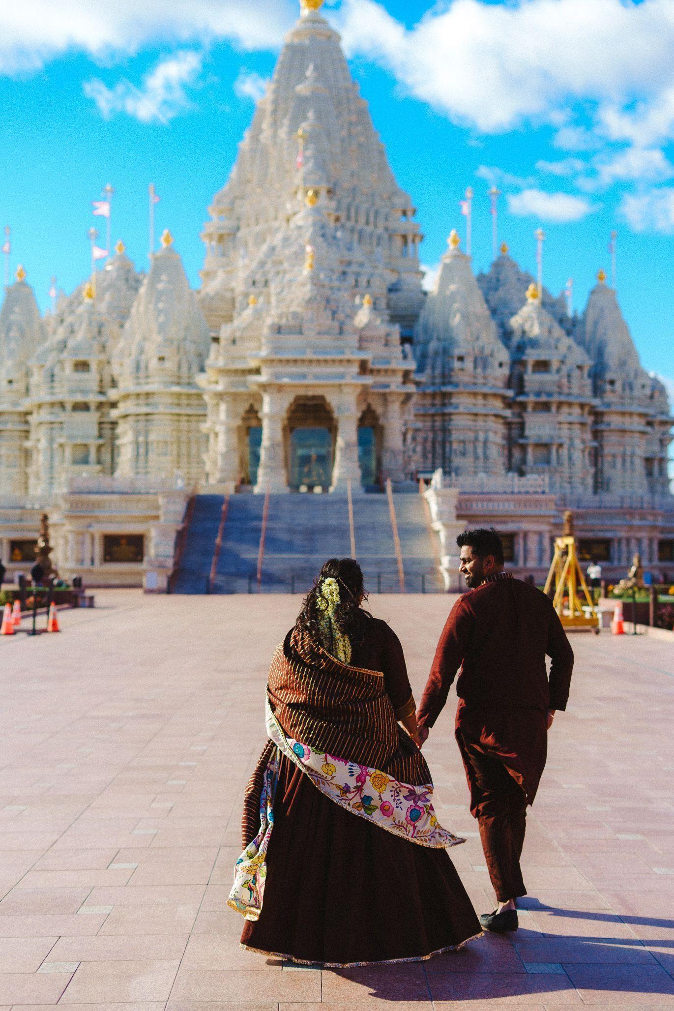 Couple portrait session in the streets of DUMBO, Brooklyn.
